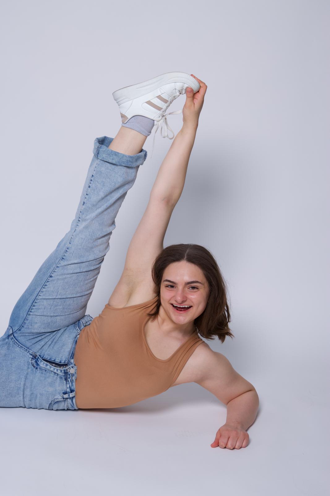 Gabrielle Manna_FULL BODY-min